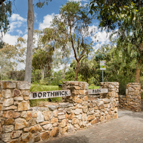 Borthwick Park, Kensington - entrance